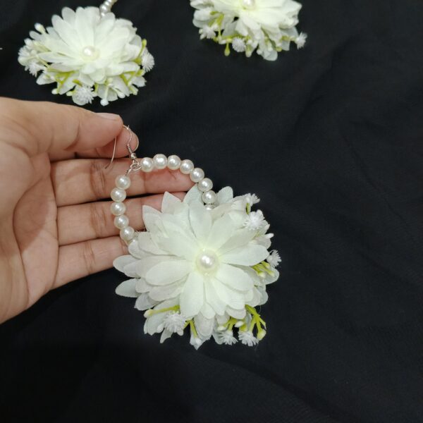 white  floral baliya tikka - Image 2